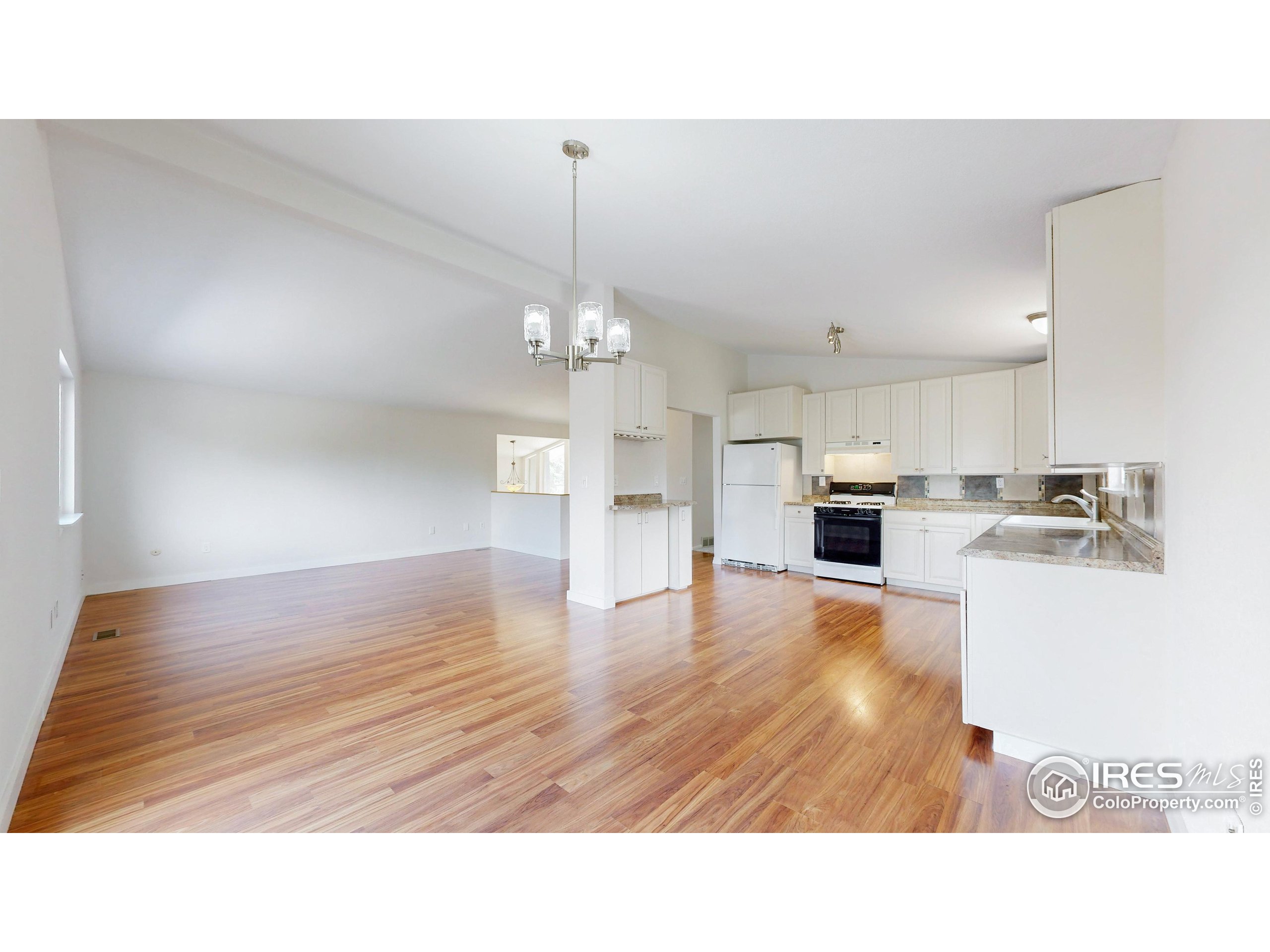 1289 Doric Dr