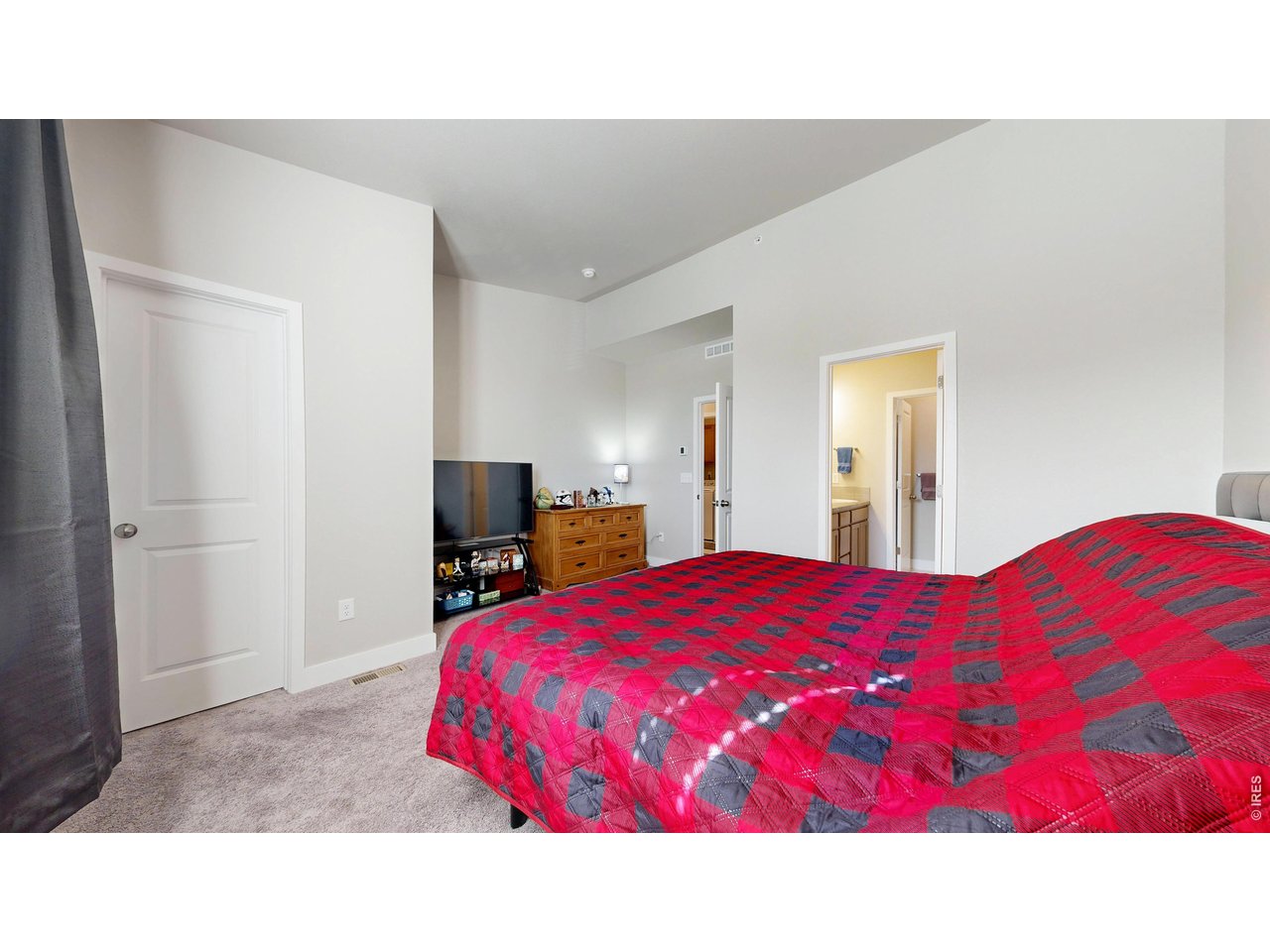 2768 W 68th Ave
