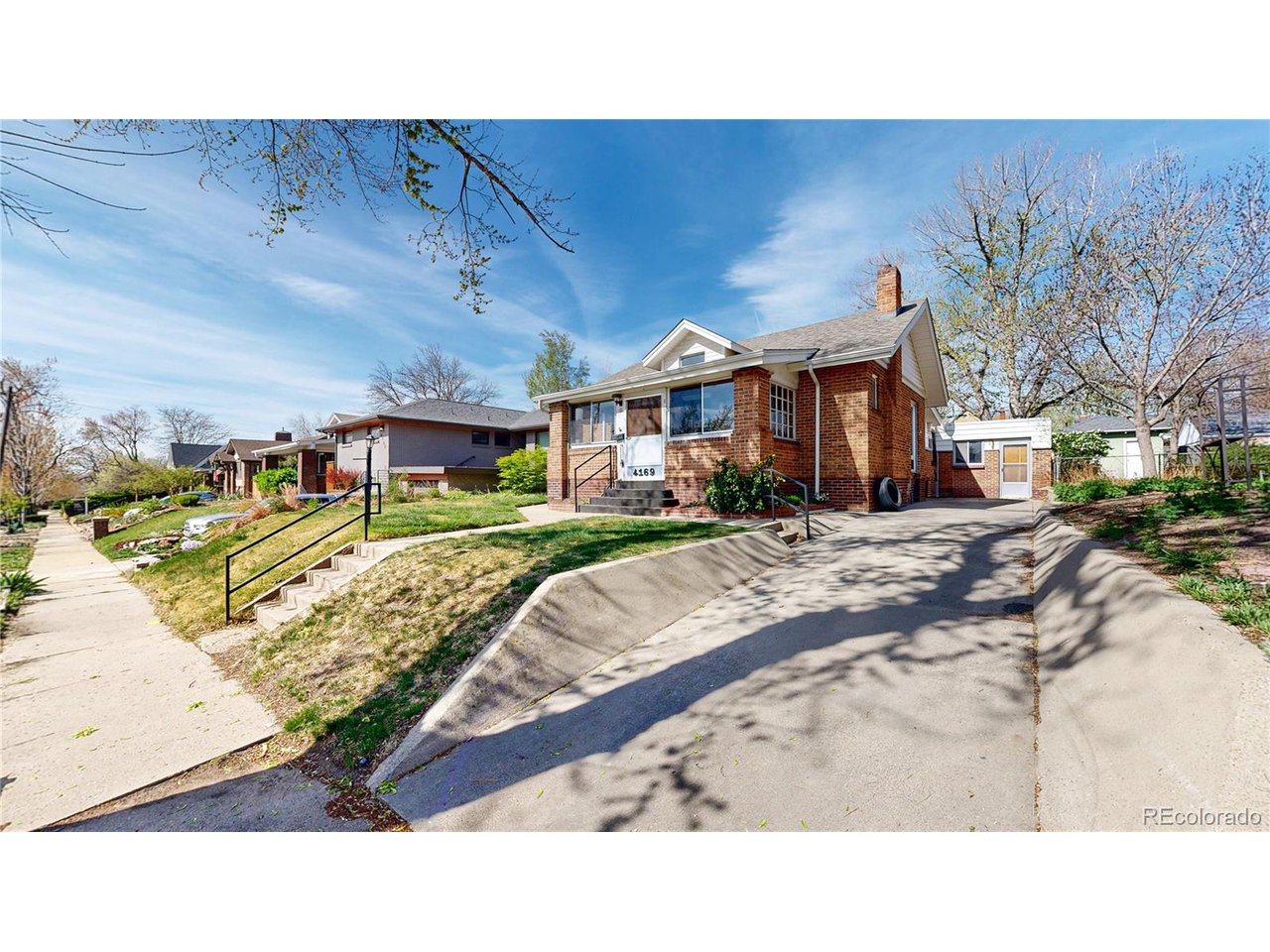 4169 Hooker St