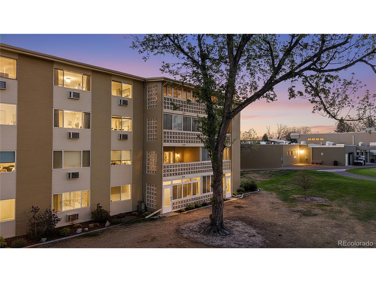 9380 E Center Ave 12D