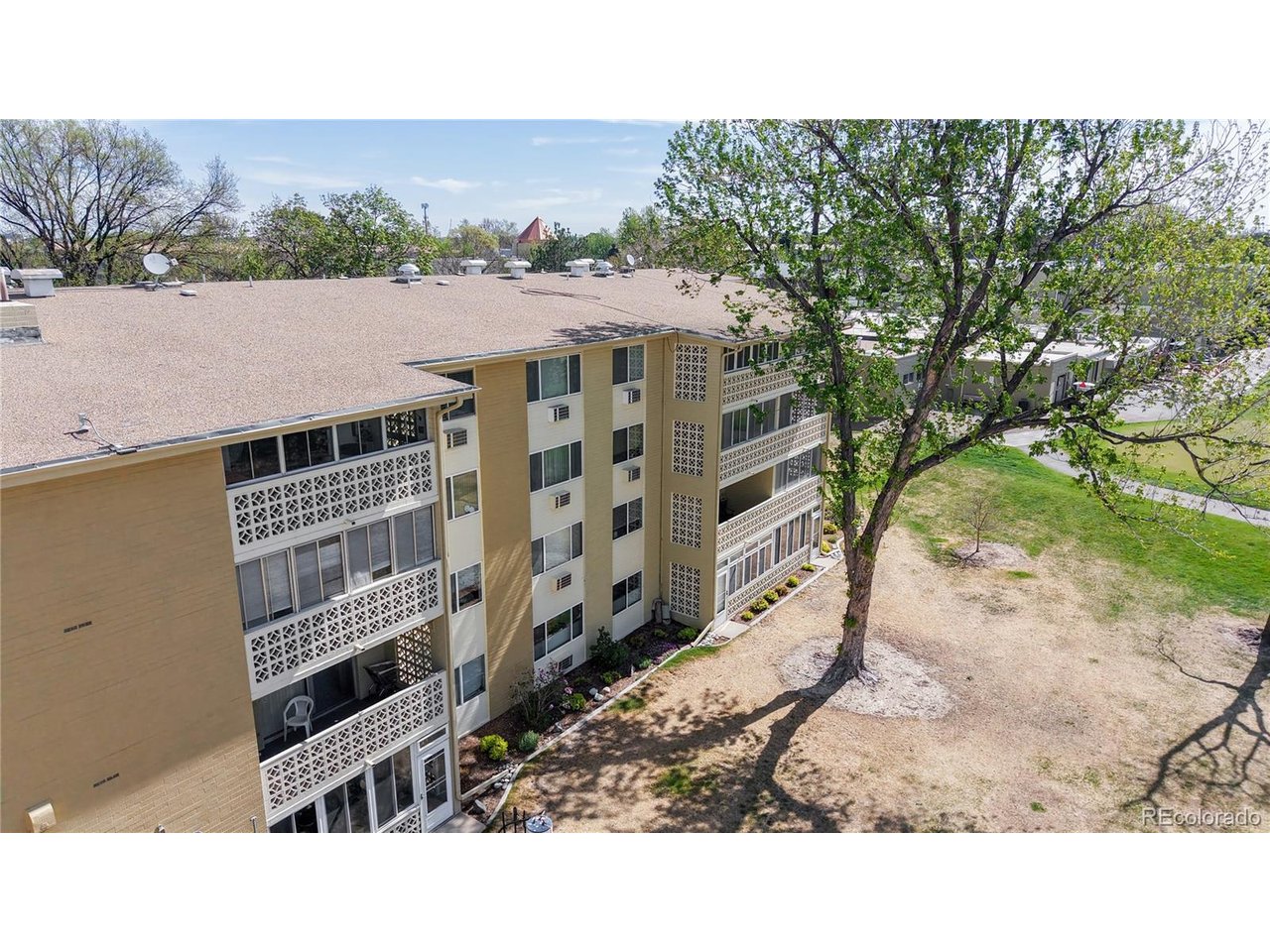 9380 E Center Ave 12D