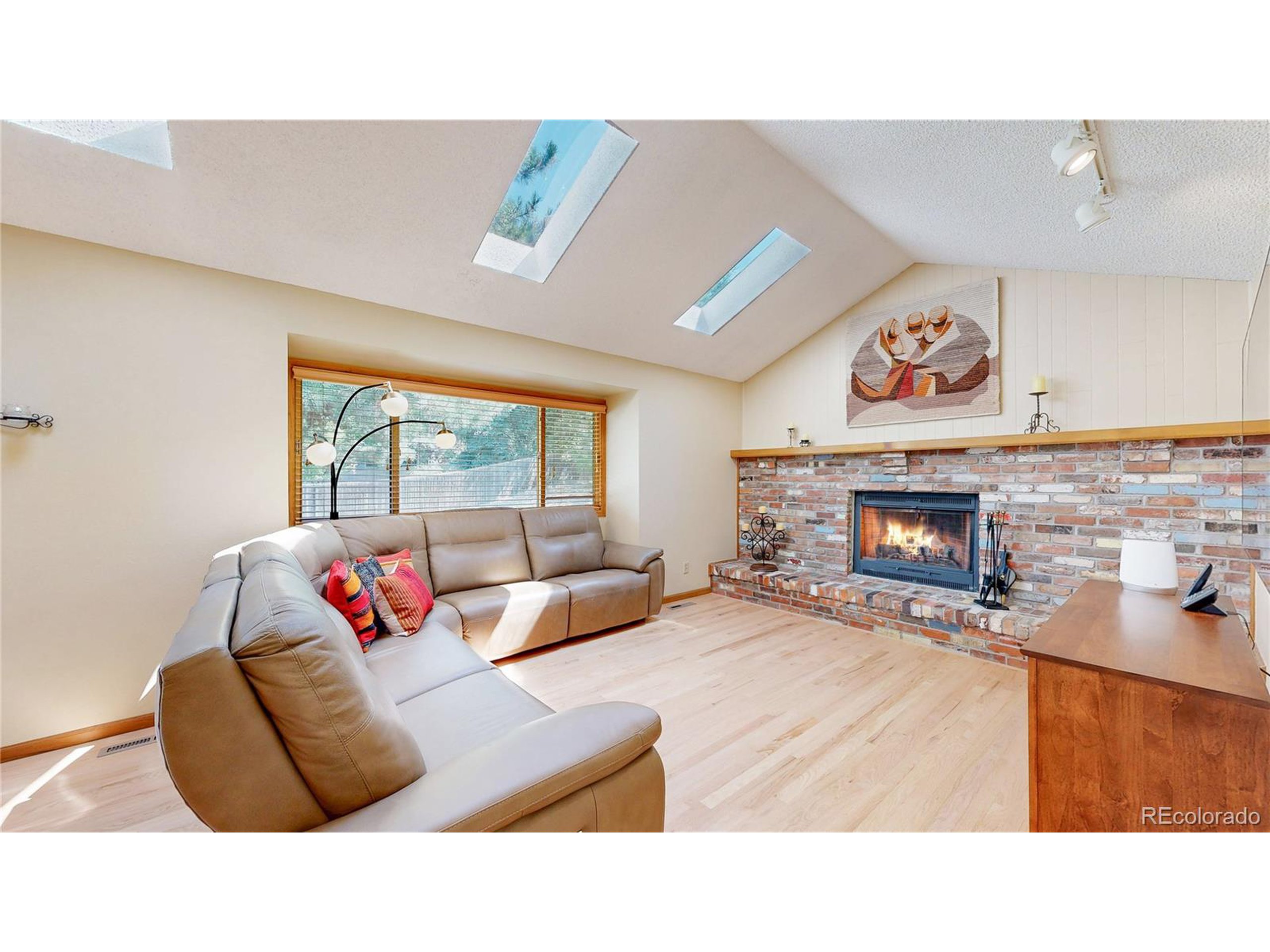 10762 Julian Ct