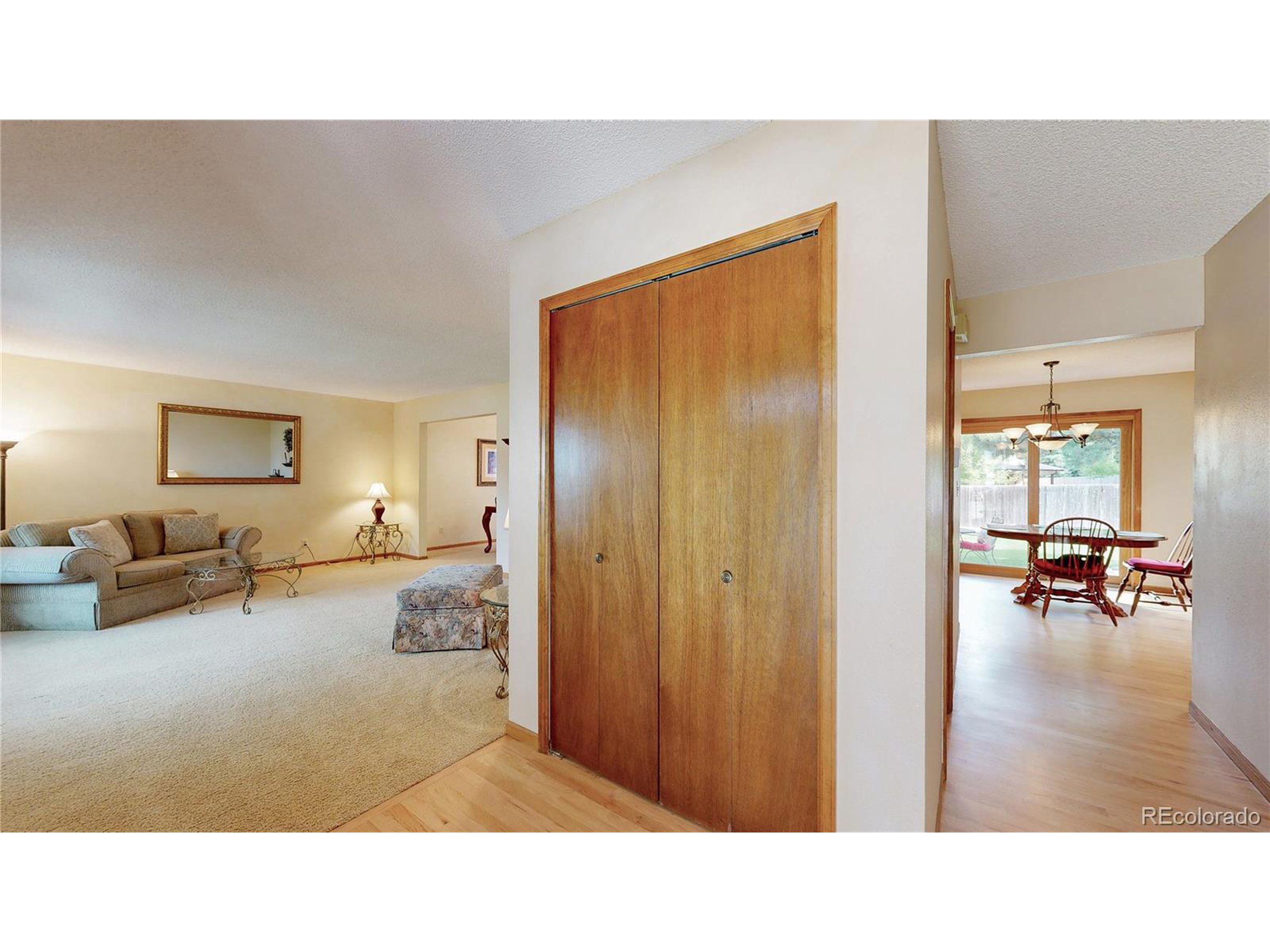 10762 Julian Ct