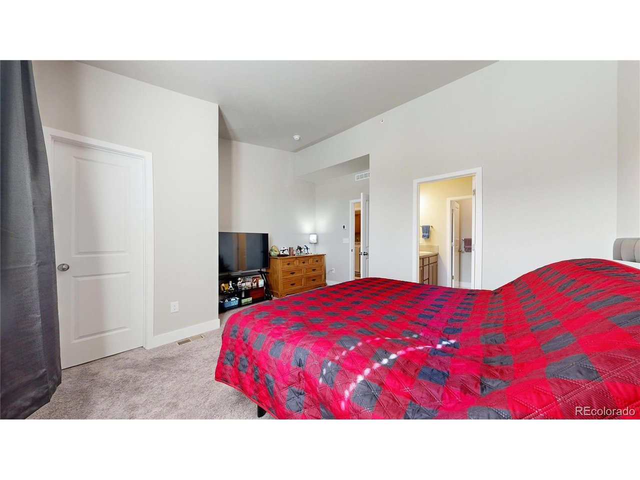 2768 W 68th Ave