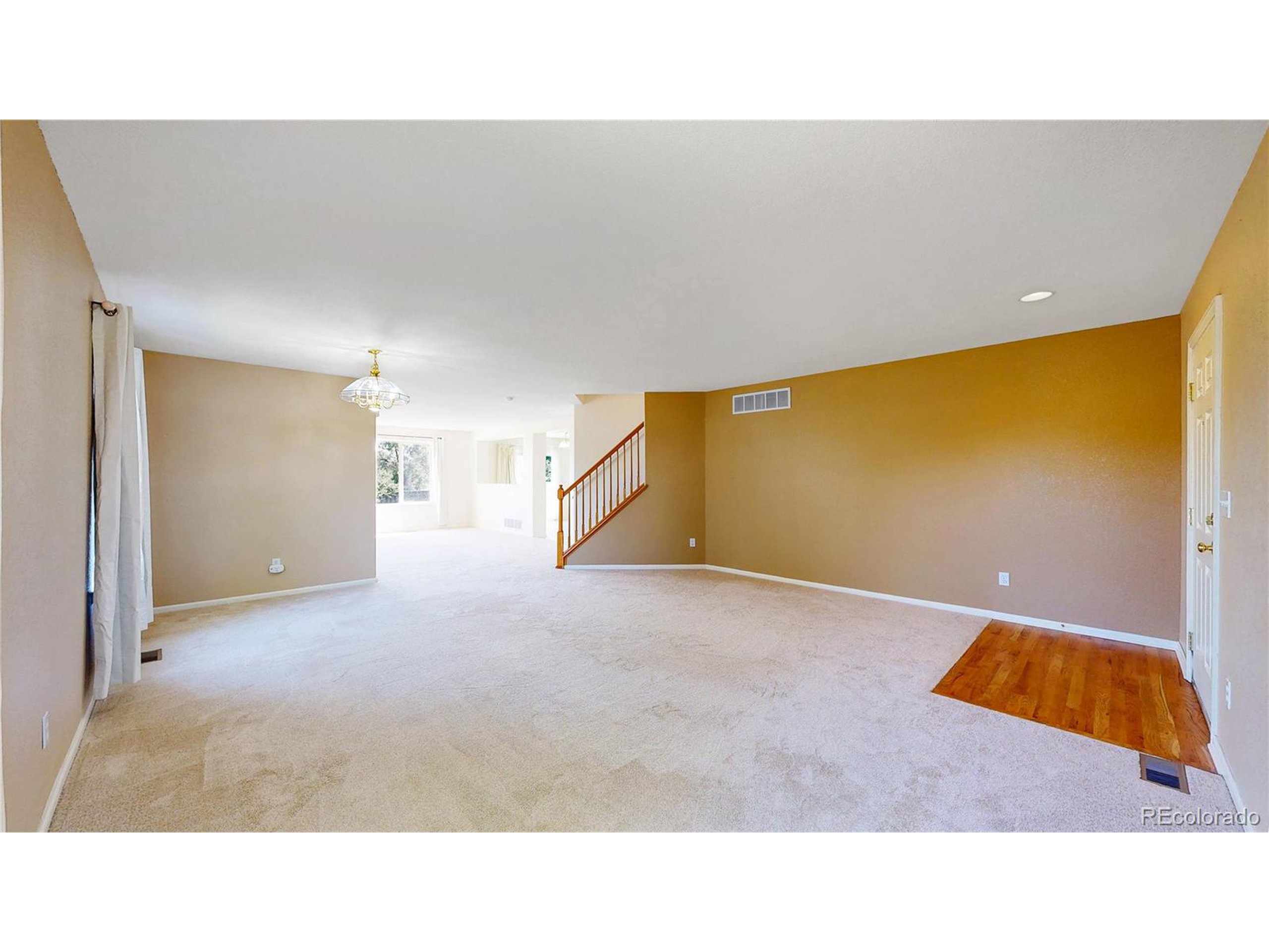 3810 E 92nd Pl