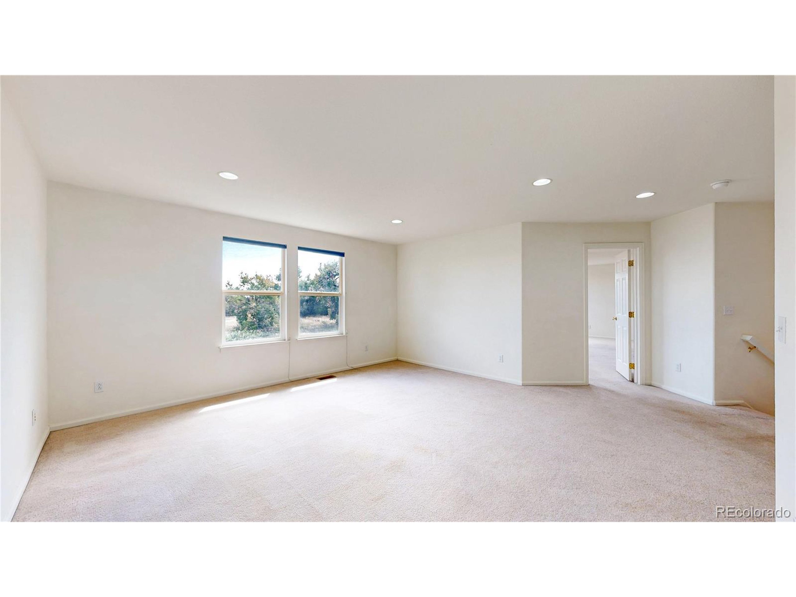 3810 E 92nd Pl