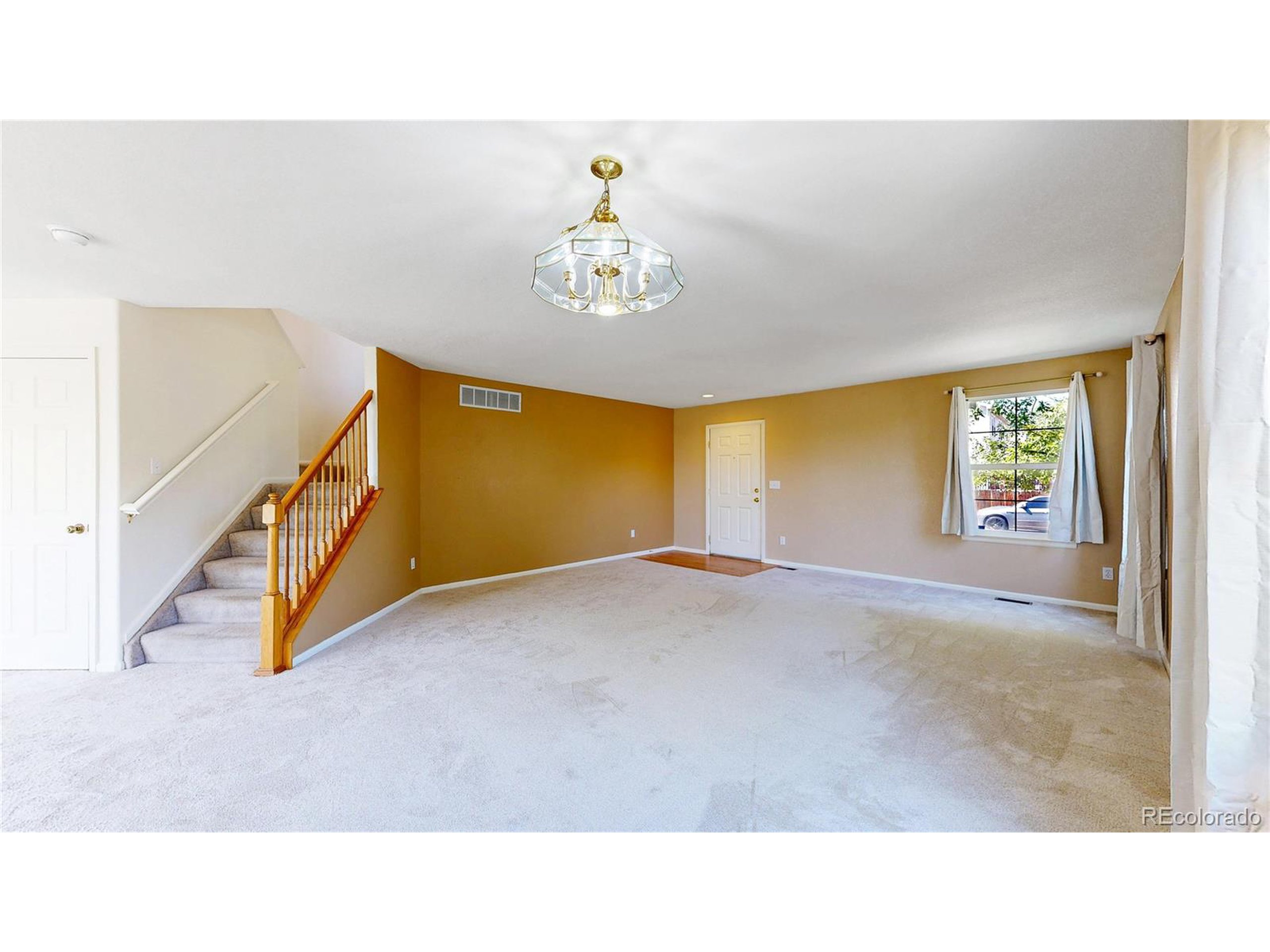 3810 E 92nd Pl