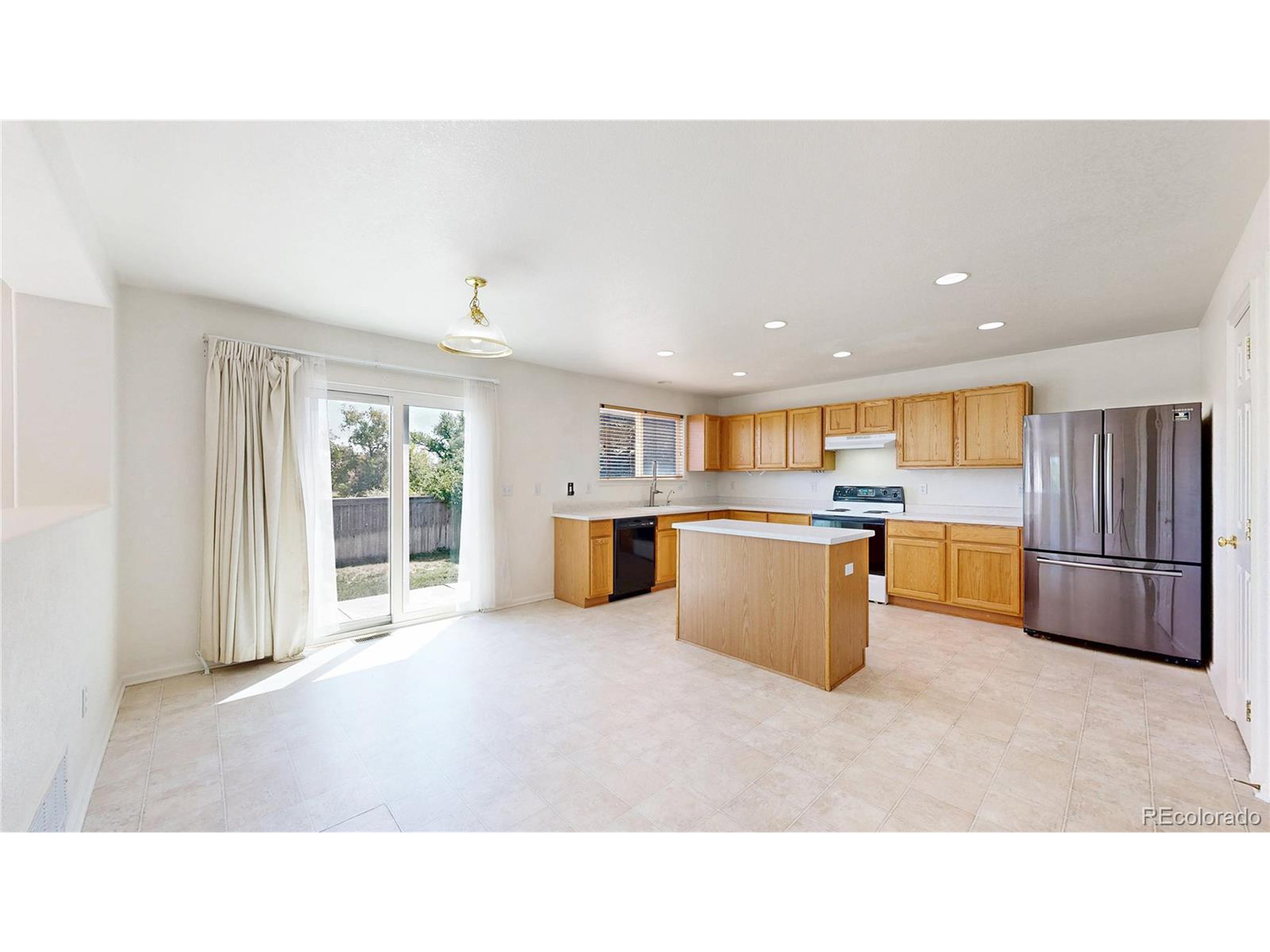 3810 E 92nd Pl