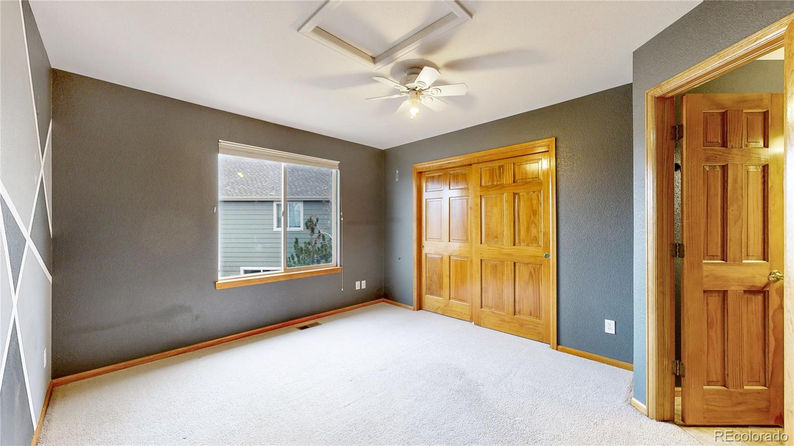 5904 S Ukraine Street