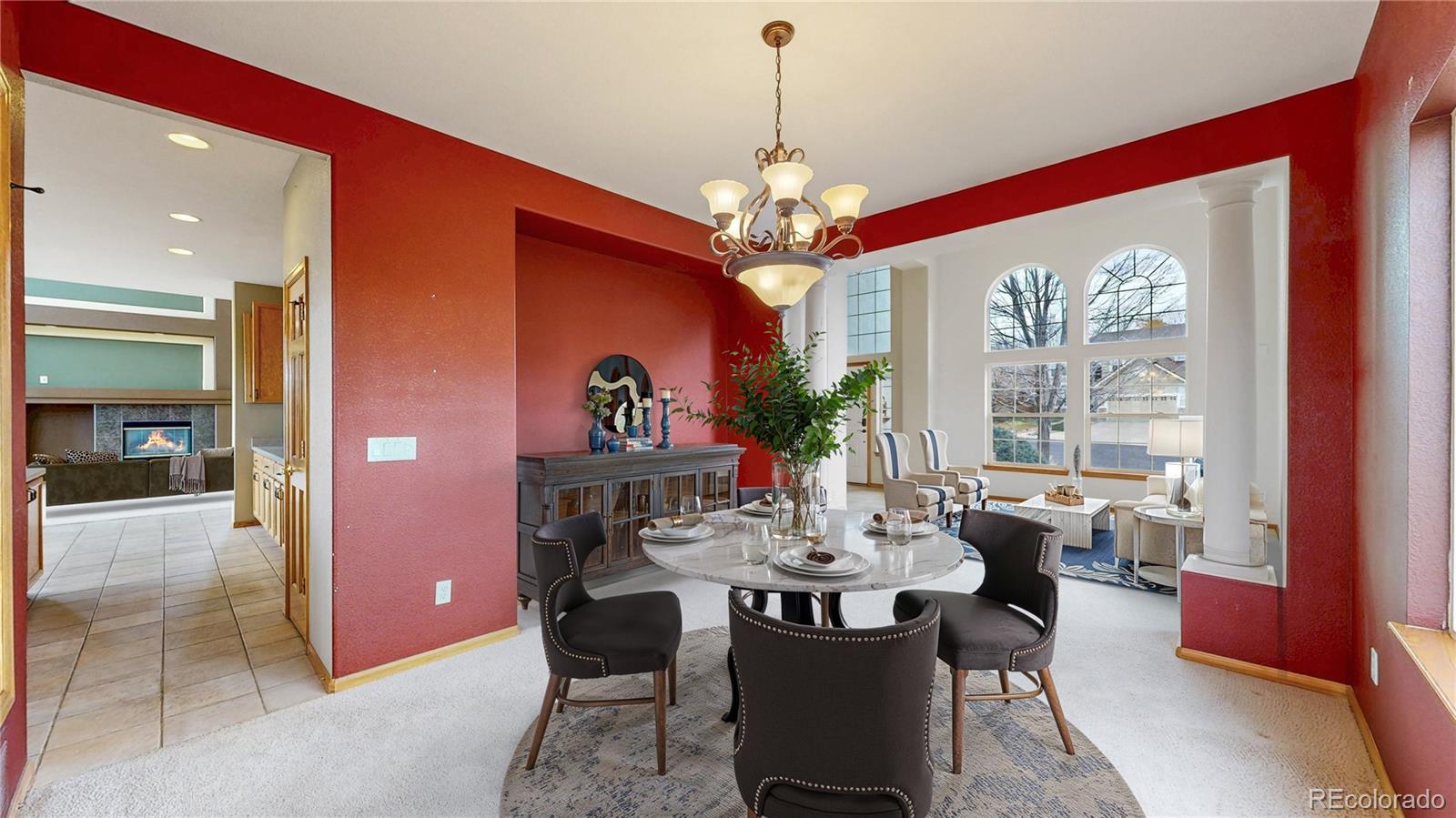 5904 S Ukraine Street