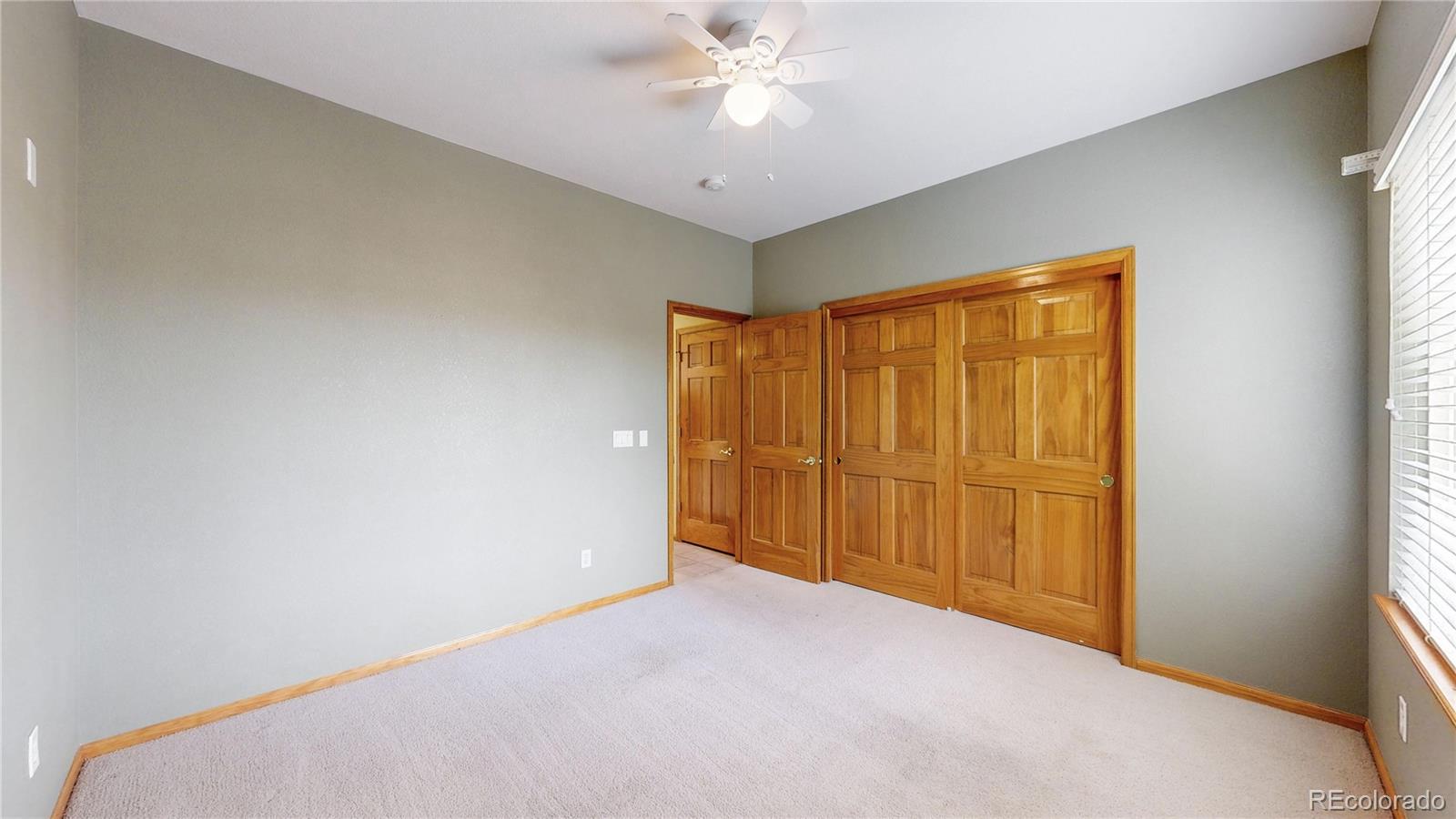 5904 S Ukraine Street