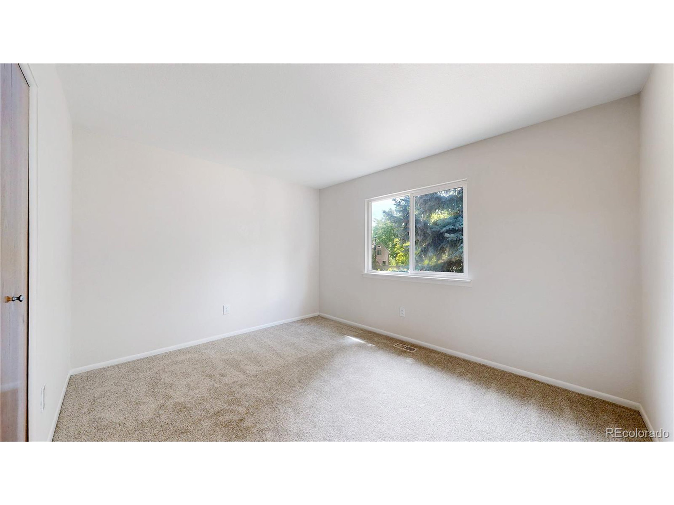 1289 Doric Dr