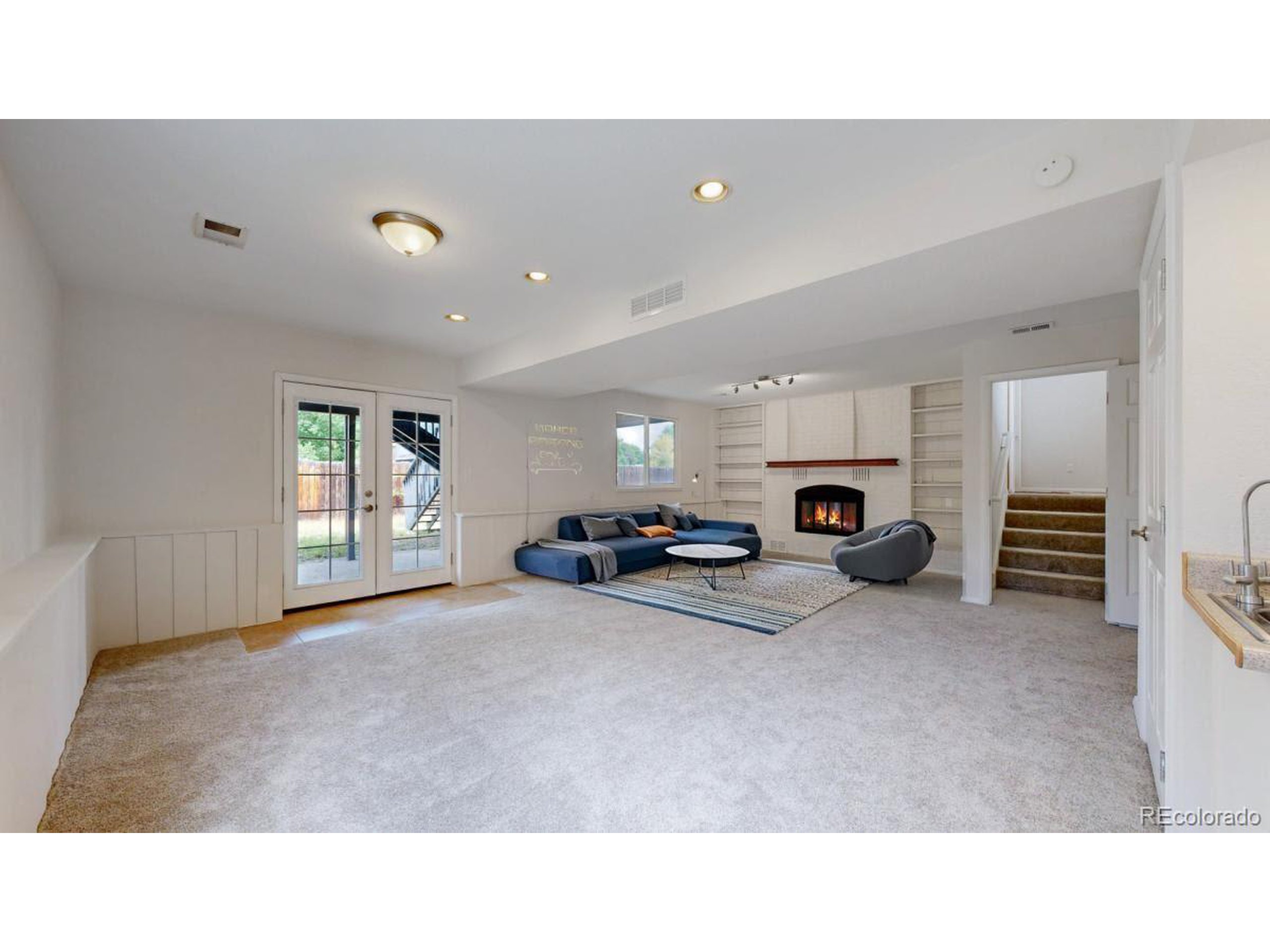 1289 Doric Dr