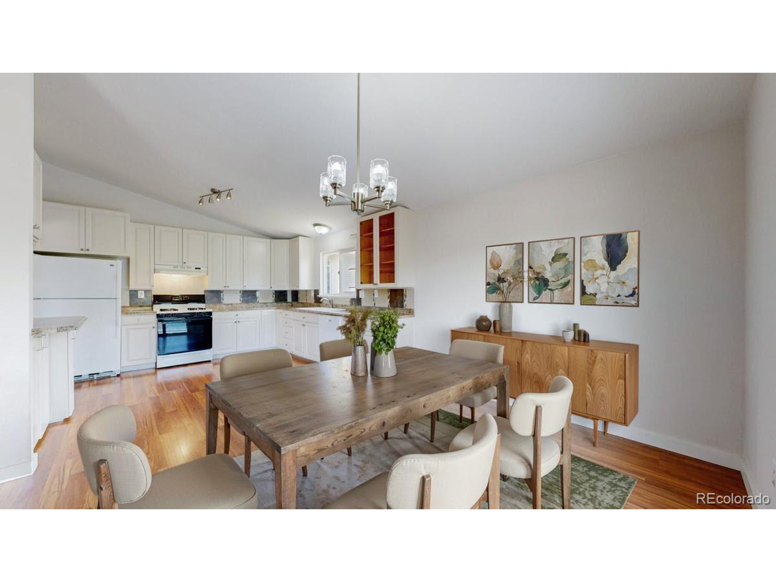 1289 Doric Dr