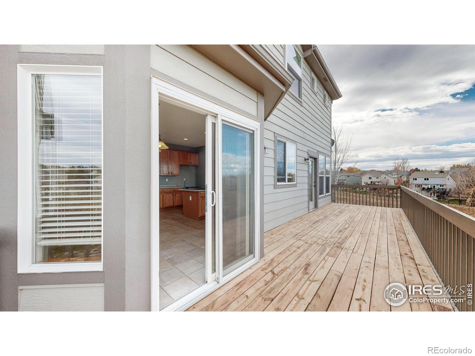 5904 S Ukraine Street