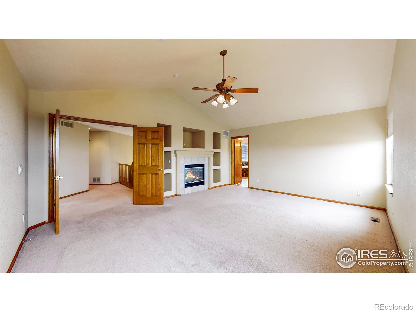 5904 S Ukraine Street