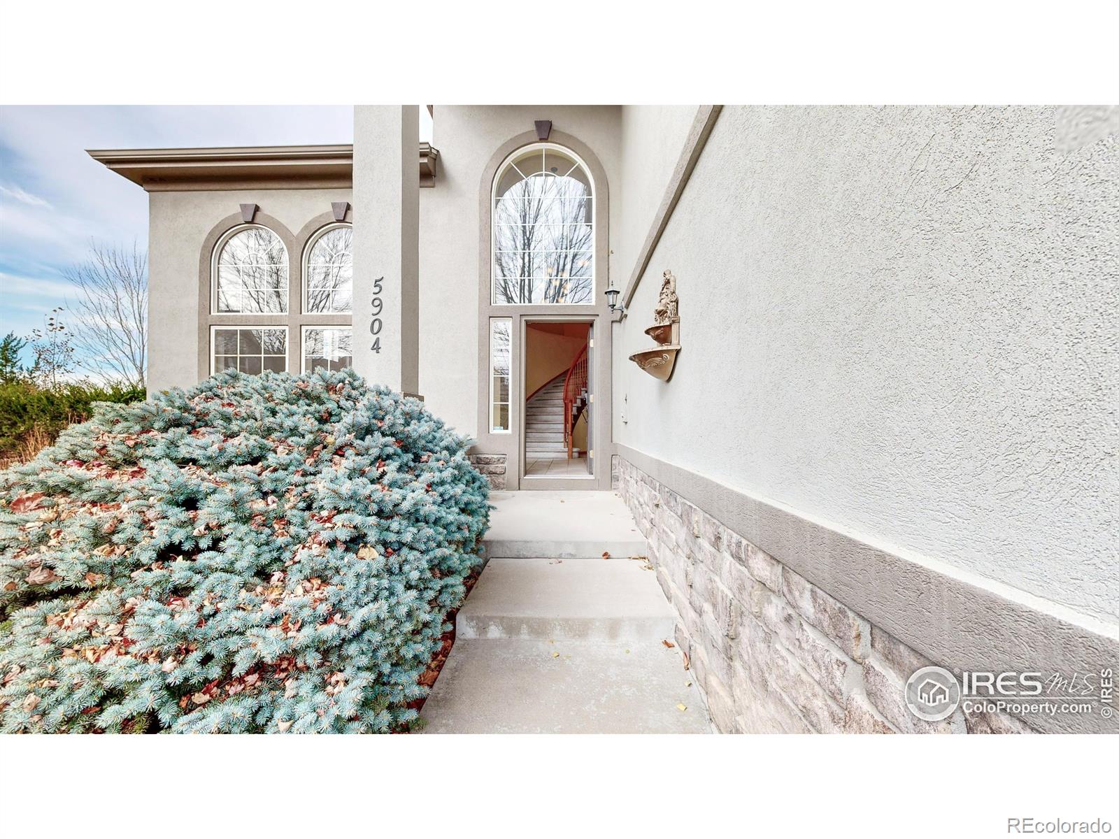 5904 S Ukraine Street