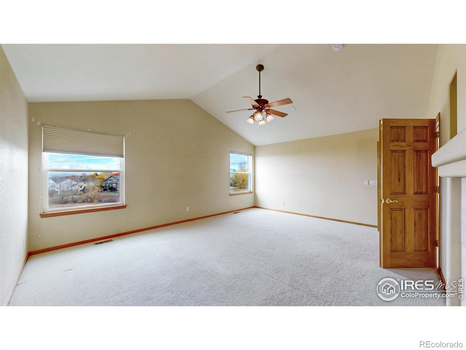 5904 S Ukraine Street