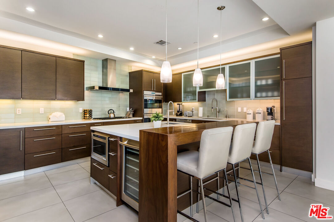 1414 DAWNRIDGE DR