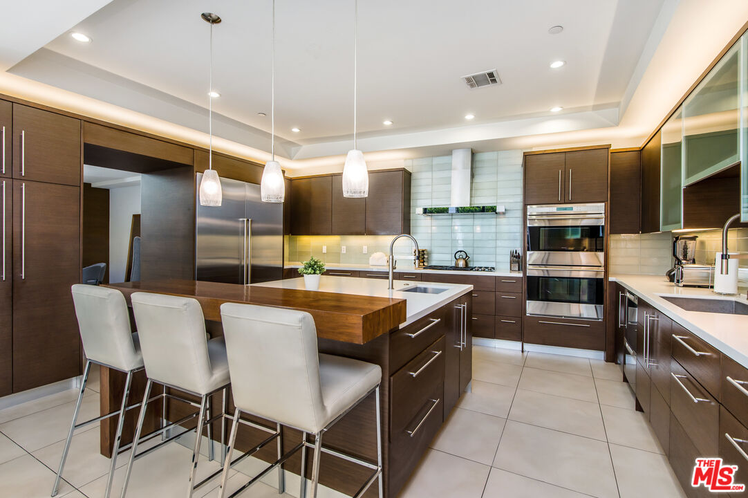 1414 DAWNRIDGE DR