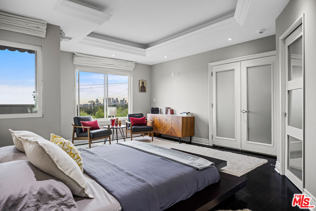 959 N DOHENY DR Unit: 202