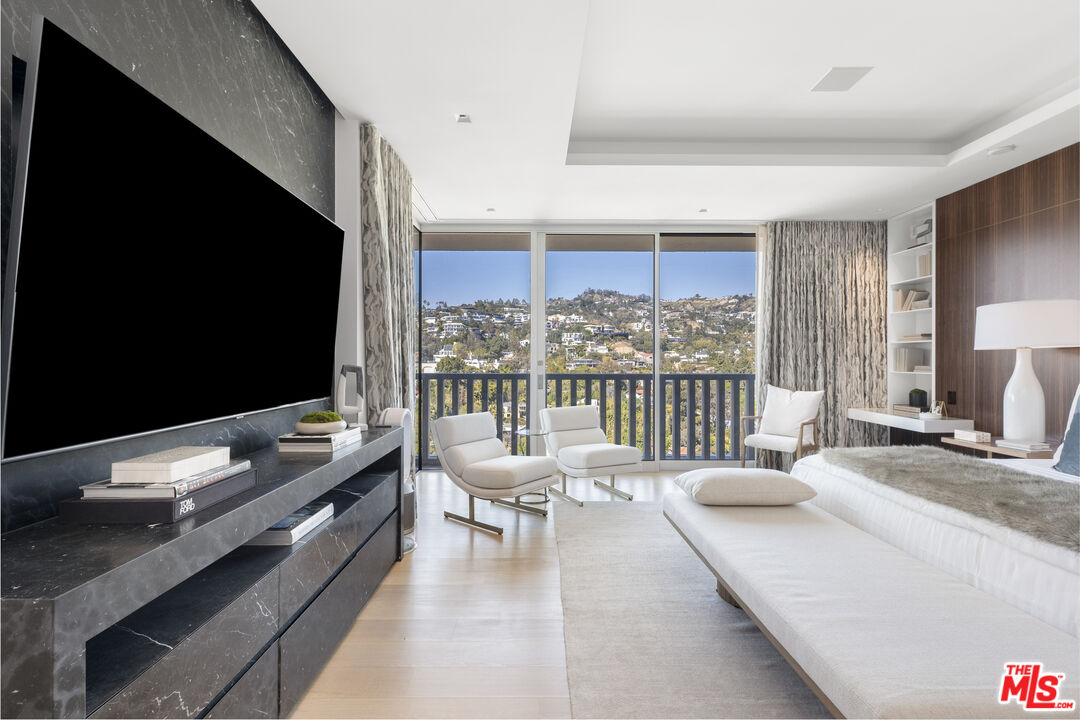 9255 Doheny Rd Unit: 1901