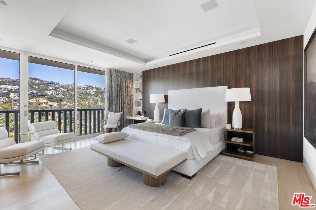 9255 Doheny Rd Unit: 1901