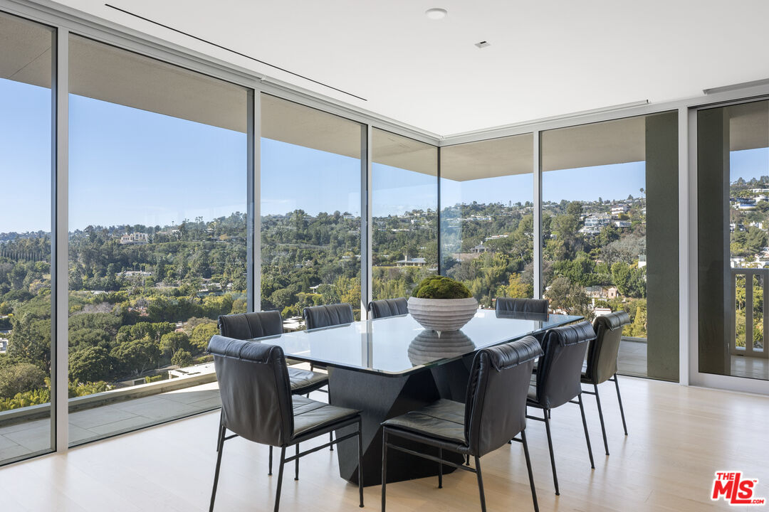 9255 Doheny Rd Unit: 1901