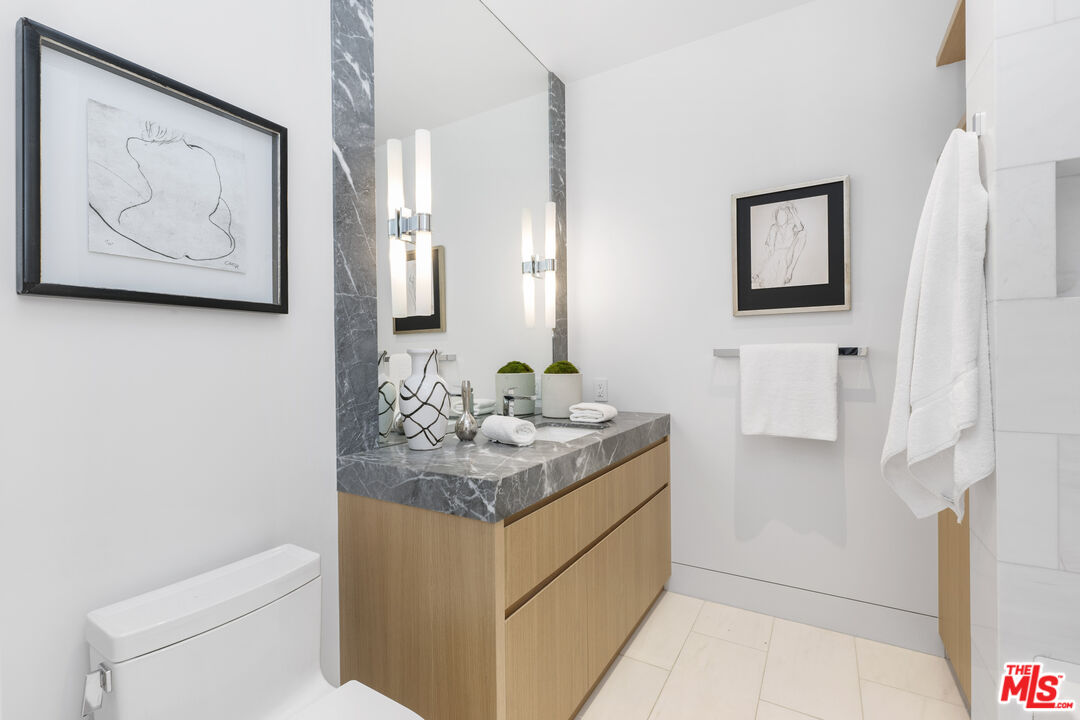 9255 Doheny Rd Unit: 1901