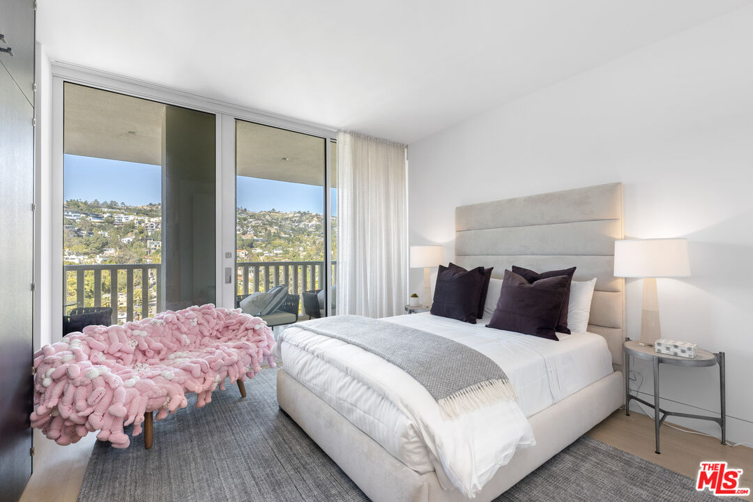 9255 Doheny Rd Unit: 1901
