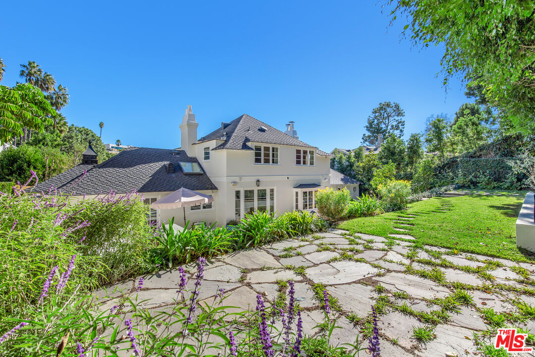 1381 Belfast Dr