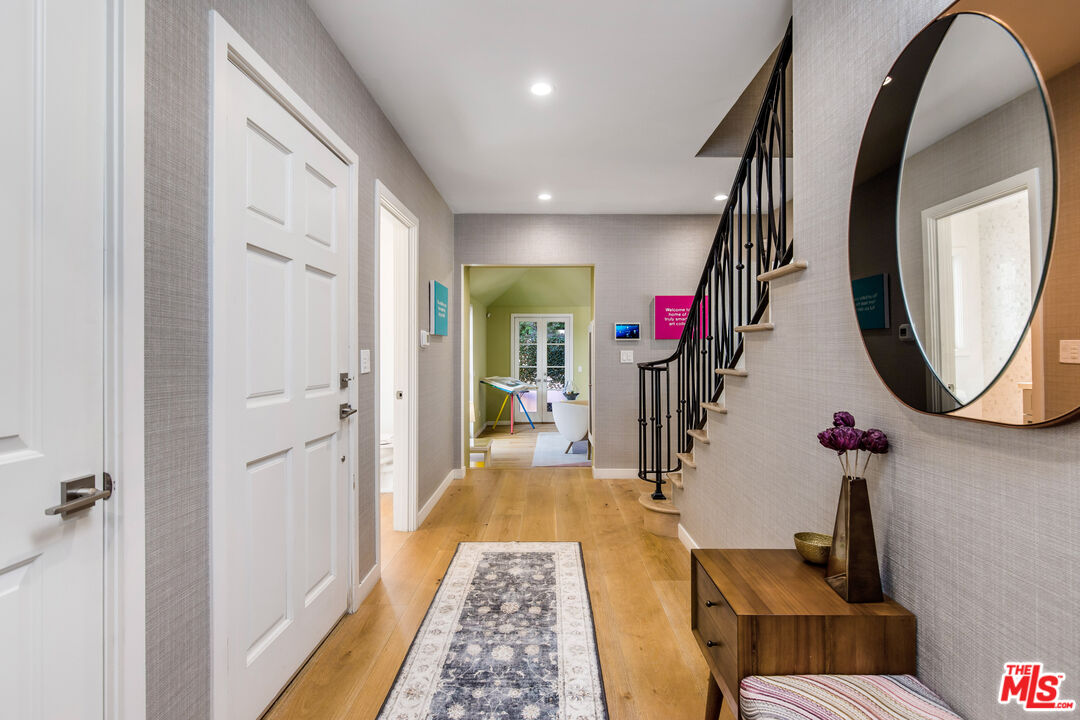 1381 Belfast Dr