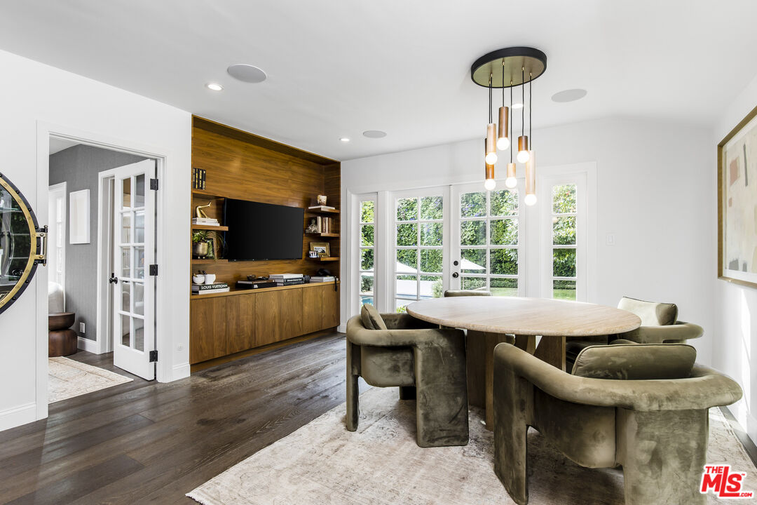 1355 N Doheny Dr