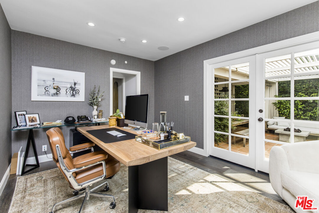 1355 N Doheny Dr