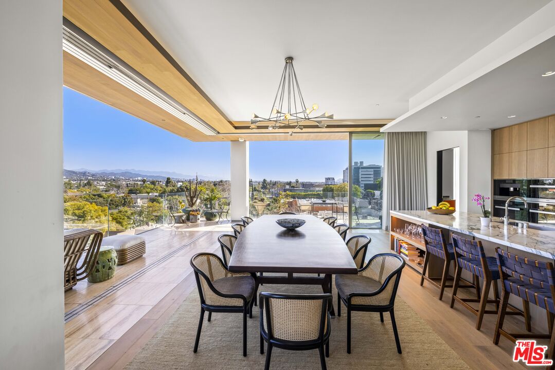 8899 Beverly Blvd Unit: 5B