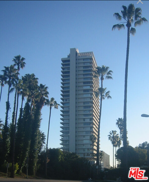 9255 Doheny Rd Unit: 1401