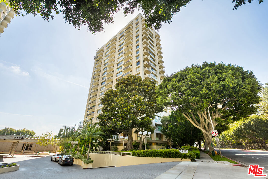 2170 Century Park Unit: 1109