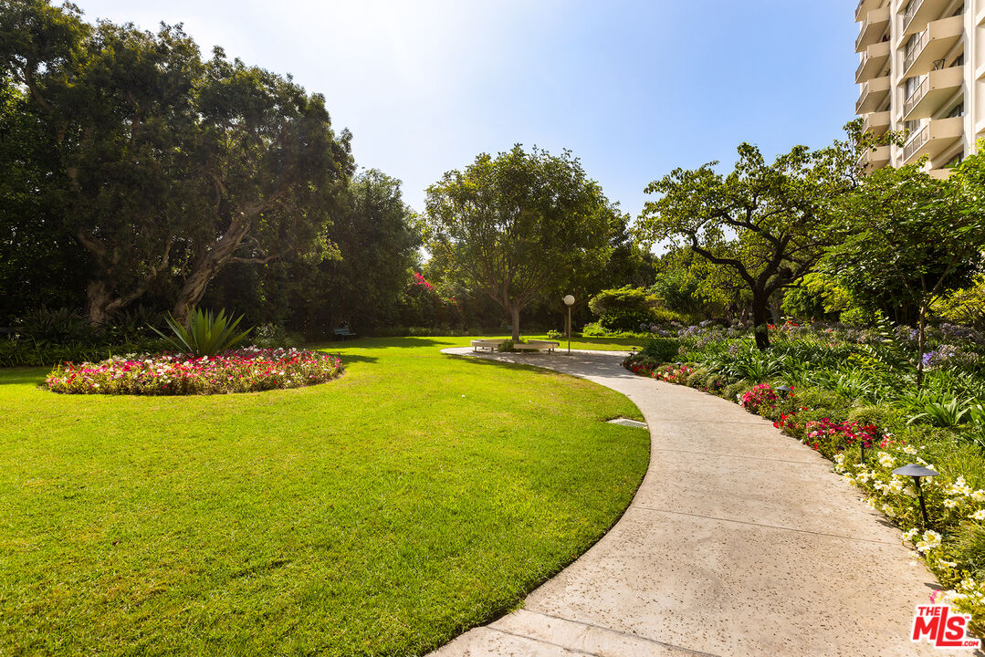 2170 Century Park Unit: 1109