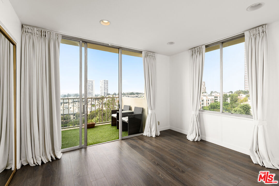 2170 Century Park Unit: 1109