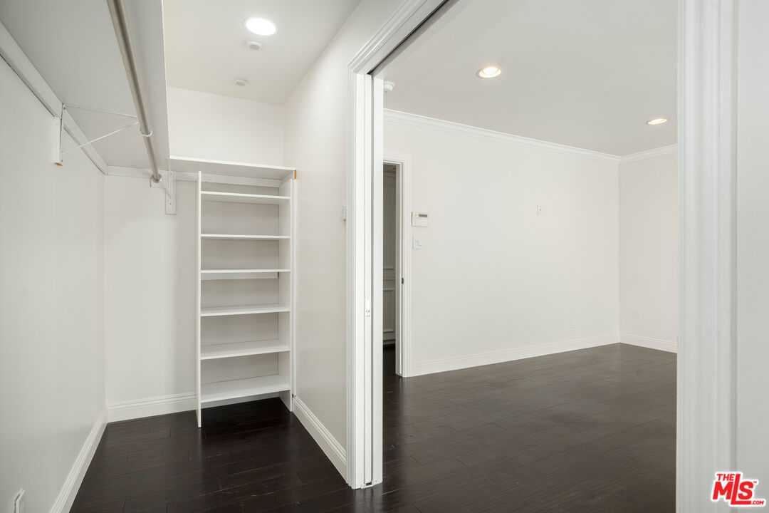 9809 Melinda Dr