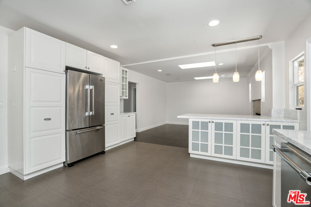 9809 Melinda Dr