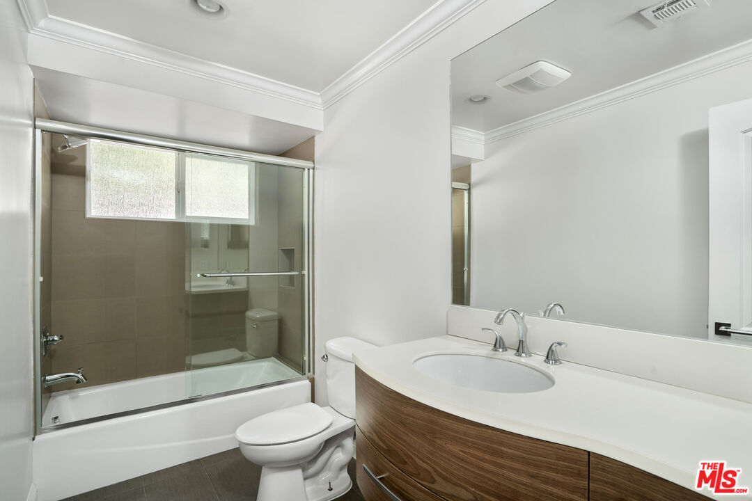 9809 Melinda Dr