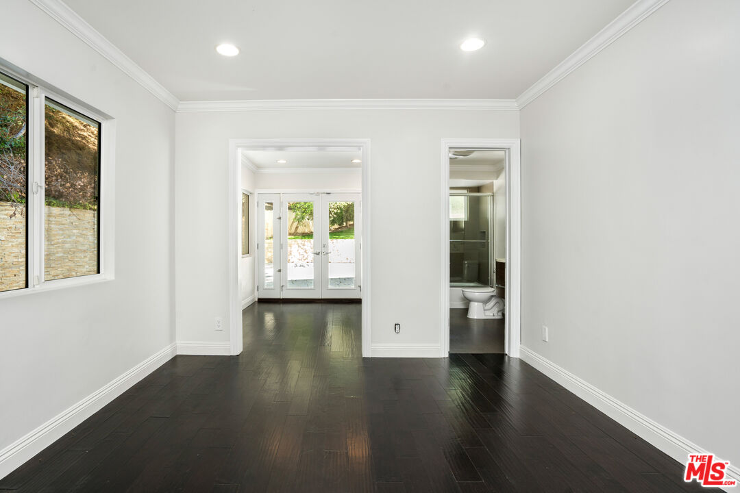 9809 Melinda Dr