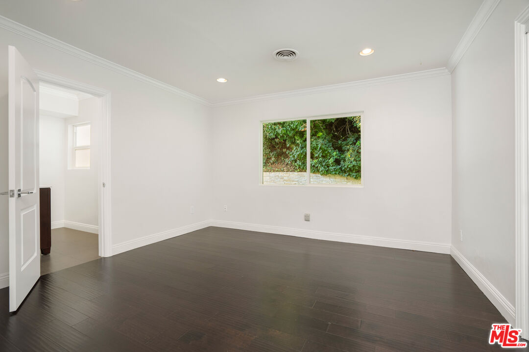 9809 Melinda Dr