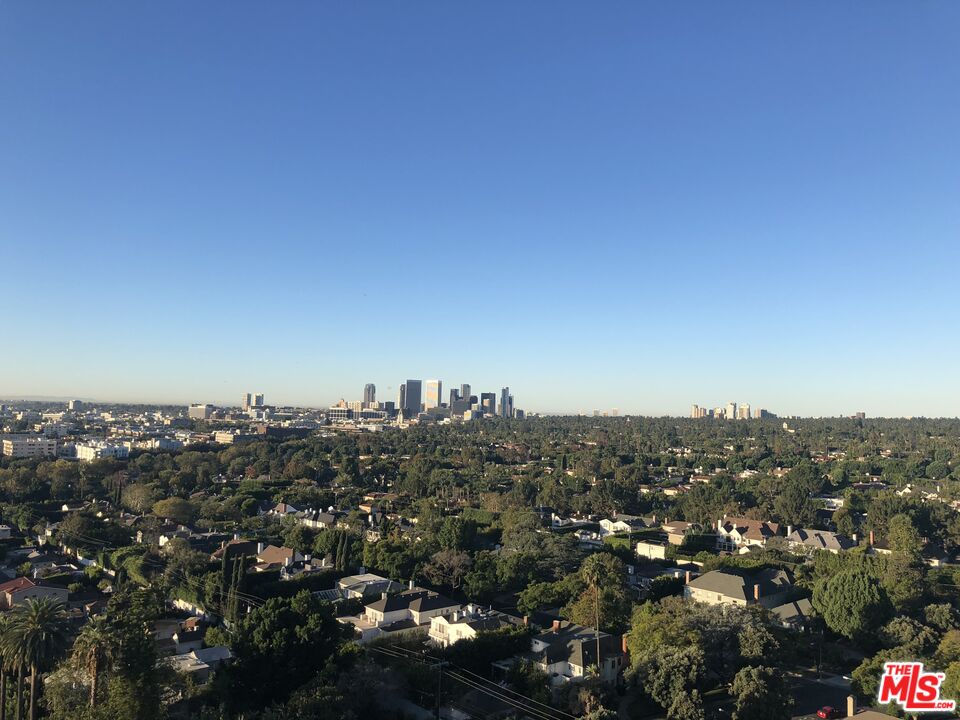 838 N Doheny Dr Unit: 1404