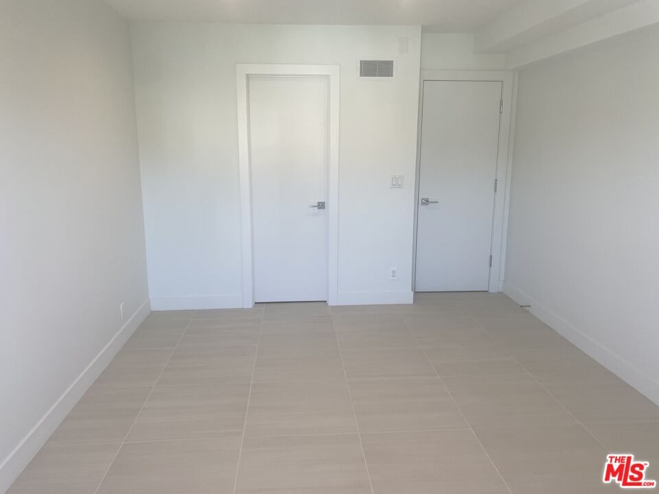 838 N Doheny Dr Unit: 1404