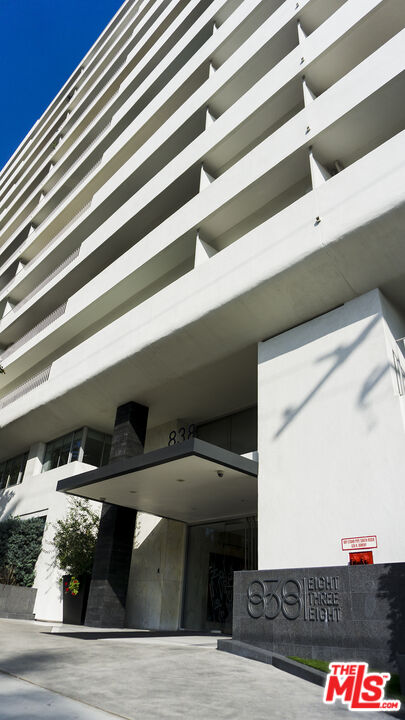838 N Doheny Dr Unit: 1404