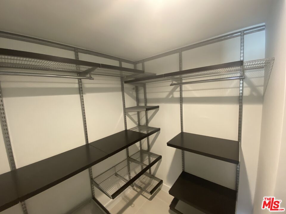 838 N Doheny Dr Unit: 1404