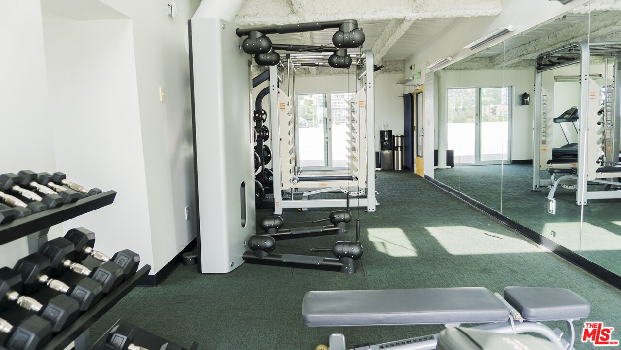 838 N Doheny Dr Unit: 1404