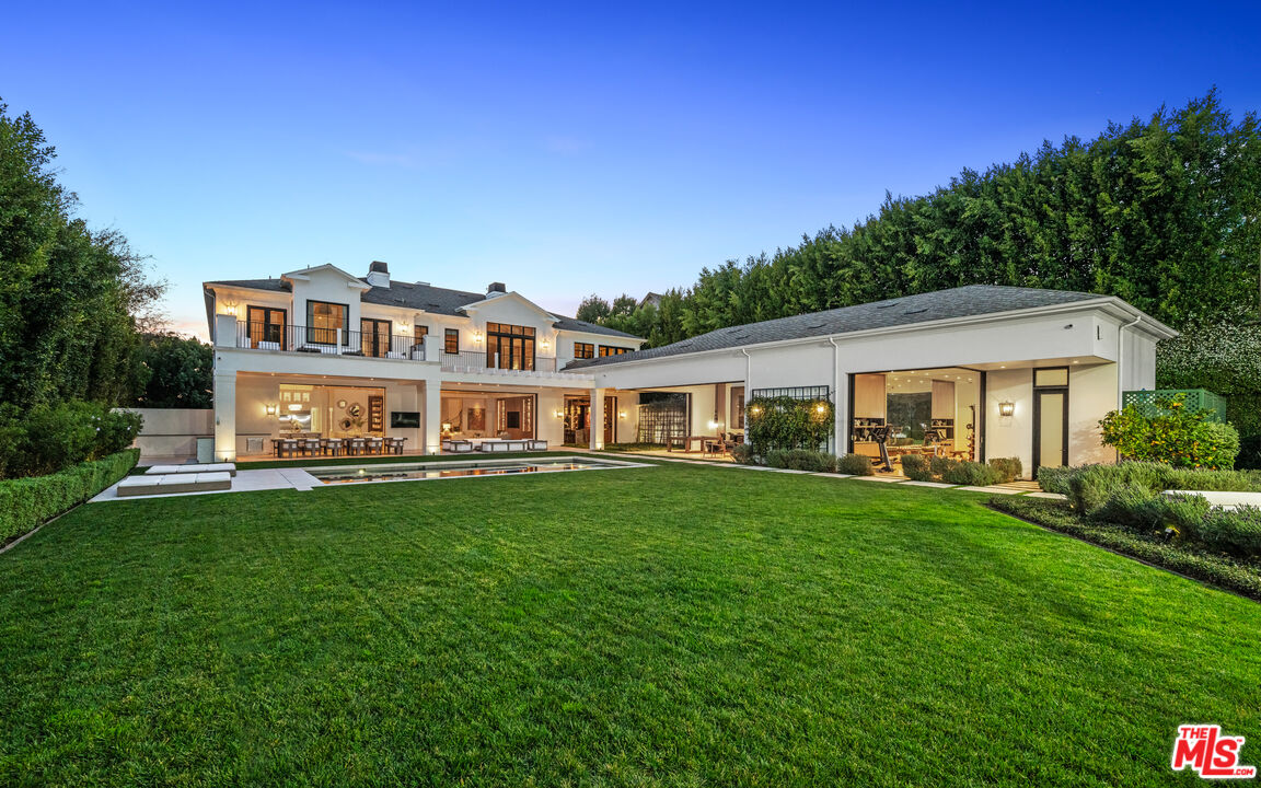 807 Cinthia St Beverly Hills CA
